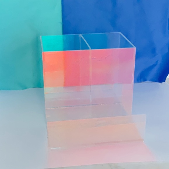 Other - Iridescent container